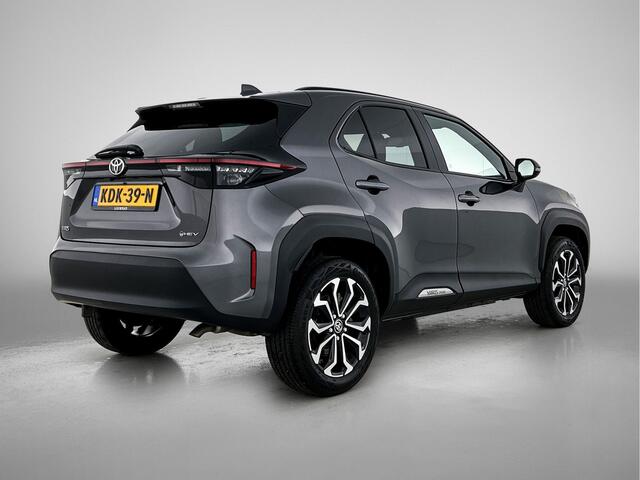 Toyota YARIS Cross 1.5 Hybrid 115 First Edition | BTW Voertuig | Stoel en stuurwielverwarming |