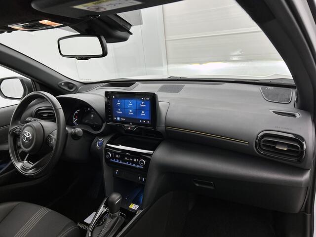 Toyota YARIS Cross 1.5 Hybrid Adventure | Panoramadak | Stoelverwarming | Dealeronderhouden | Head up Display | Blindspot |