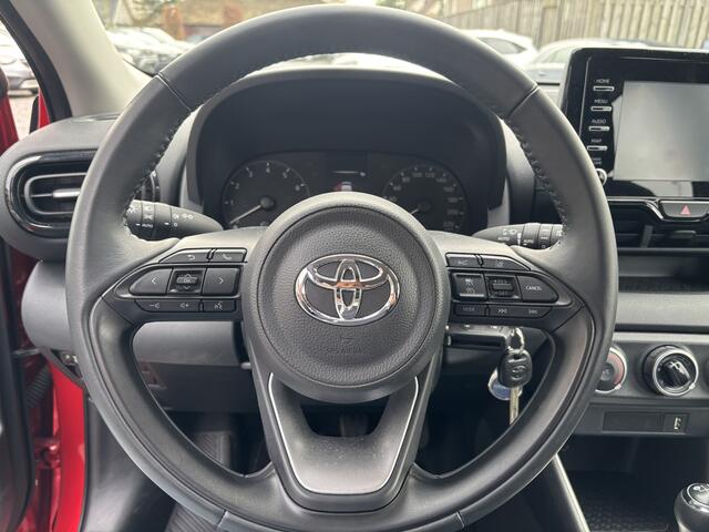 Toyota YARIS 5DRS 1.5 VVT-i Active Trekhaak / Camera / Carplay