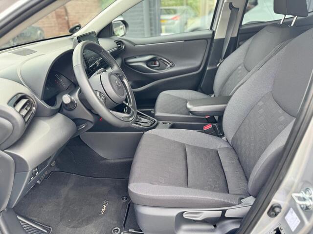 Toyota YARIS 1.5 Hybrid 115 Business Plus