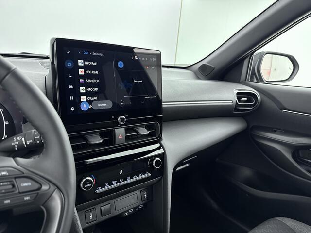 Toyota YARIS Cross 1.5 Hybrid 115 Dynamic | Apple Carplay & Android Auto | Parkeercamera | * | Auto op bestelling |