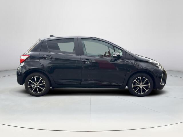 Toyota YARIS 1.5 VVT-i Dynamic | Automaat | Trekhaak | Carplay | Licht metalen velgen |