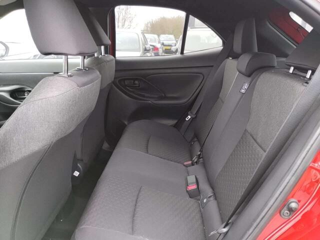 Toyota YARIS Cross 1.5 Hybrid 115 First Edition Comfort Pack | Rijklaar | NL-auto | | Blind Spot | Apple/Android | Stoel-/stuurverw. | Navi | LED | Parksens. v+a