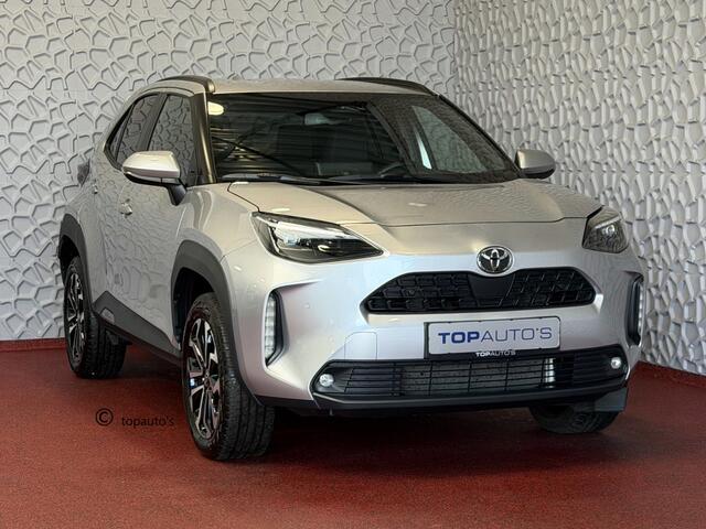 Toyota YARIS Cross 1.5 HYBRID DYNAMIC STOEL/STUUR VERW. 17''LMV KEYLESS CAMERA LED ZWARTE HEMEL ? Top Auto's Wijchen , Al 30 Jaar verkoop van Toyota , Type's Launch / Executive / Dynamic / First Edition / Business / Zowel Phev / Hev / Benzine / met fabrieksgarantie ?
