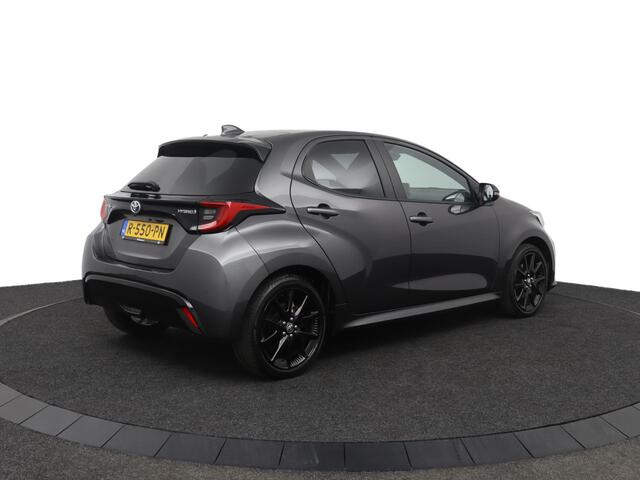 Toyota YARIS 1.5 Hybrid Executive | Premium pack | Panoramadak | Leder-stof bekleding | Stuur en stoelverwarming |