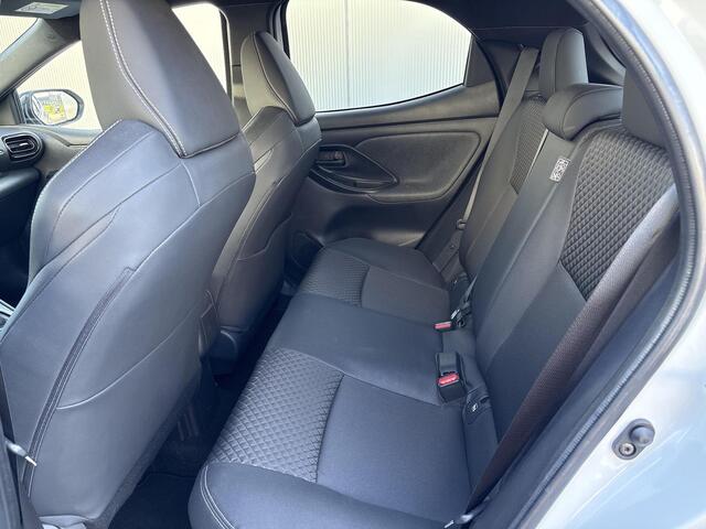 Toyota YARIS 1.5 Hybrid Executive **STOELVERWARMING/ KEYLESS/ ADAPTIEF CRUISE CONTROL**