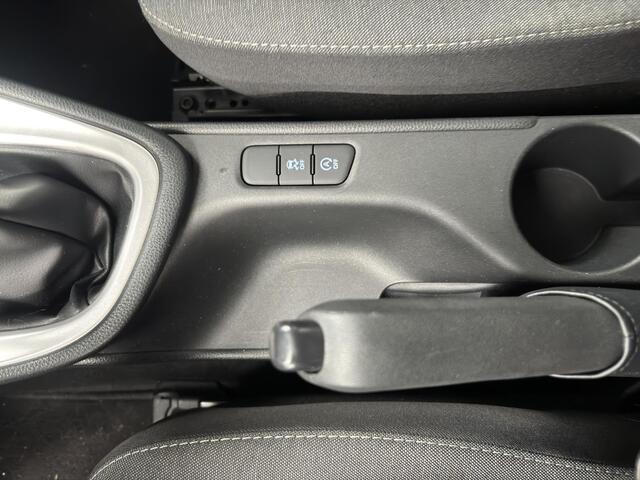 Toyota YARIS 1.5 VVT-i Dynamic NL Auto, slechts 61000km! Carplay, LM