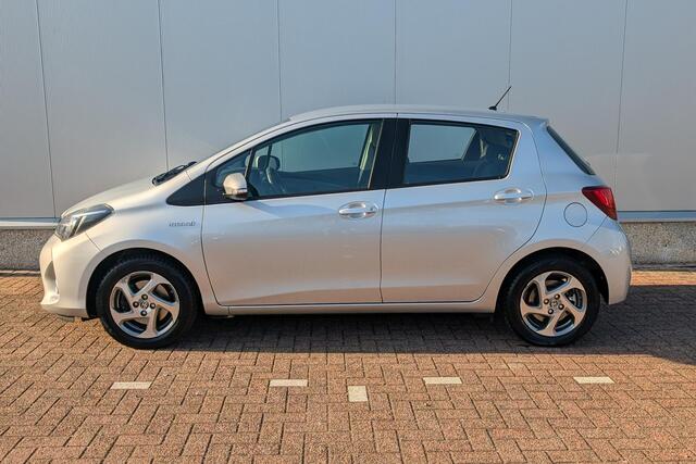 Toyota YARIS 1.5 Hybrid Trend | Camera | Bluetooth| Cruise Control|
