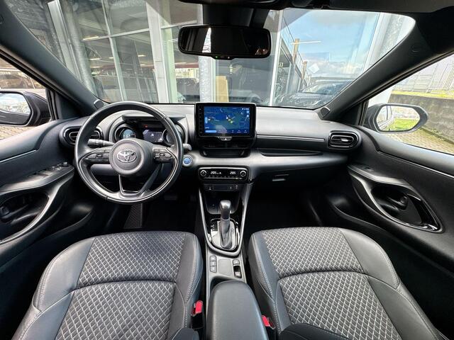 Toyota YARIS 1.5 Hybrid Executive | Blindspot| Sensoren | LED | Privacy glas