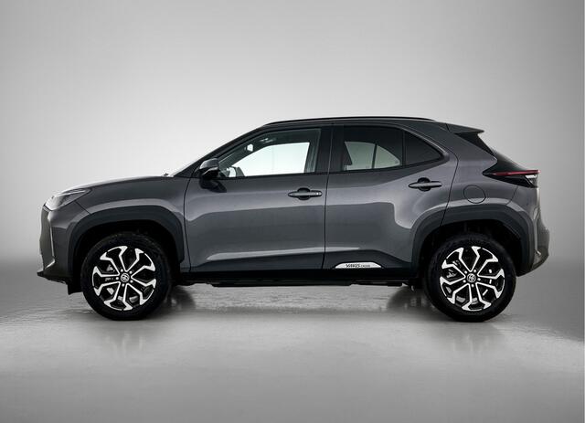 Toyota YARIS Cross 1.5 Hybrid 115 First Edition Limited + | BSM | PDC rondom | Keyless | Onderweg-naar-dealer