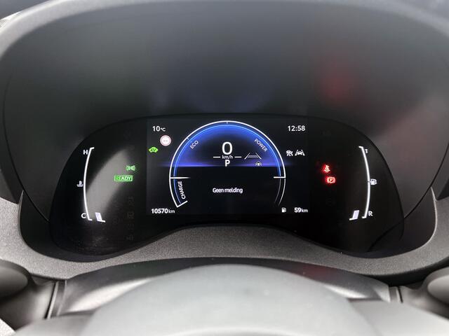 Toyota YARIS Cross 1.5 Hybrid 115 First Edition Limited + | Stoel en stuurverwarming | Onderweg-naar-dealer