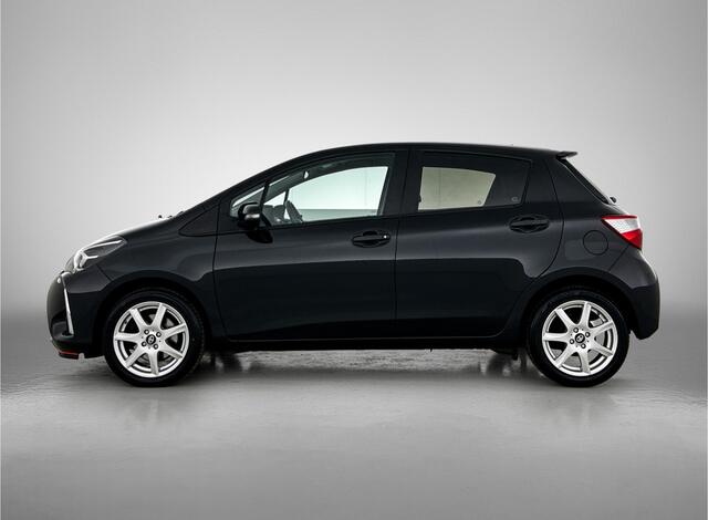 Toyota YARIS 1.5 VVT-i Active | Navigatie | Lichtmetalen velgen |