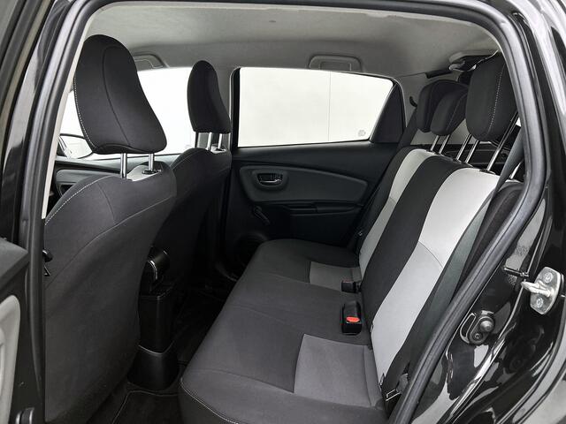 Toyota YARIS 1.5 VVT-i Active | Navigatie | Lichtmetalen velgen |