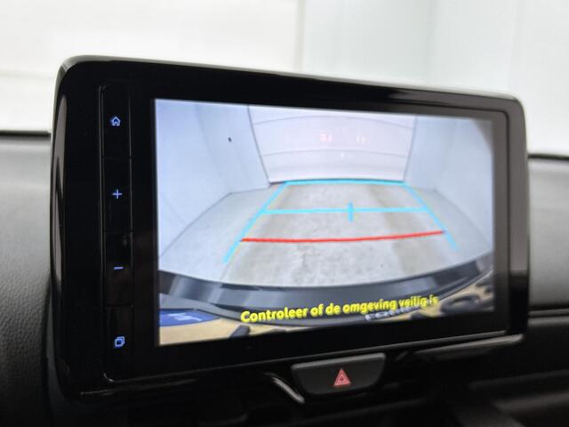 Toyota YARIS 1.5 Hybrid GR Sport | 1e Eigenaar | Dealer Onderhouden | Stoelverwarming | Sportstoelen | 18 inch LM Velgen | Onderweg-naar-dealer