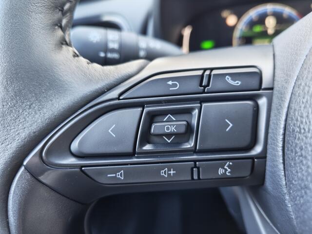 Toyota YARIS Cross 1.5 Hybrid 115 First Edition | Comfort Pack | Sensoren | Stoelve