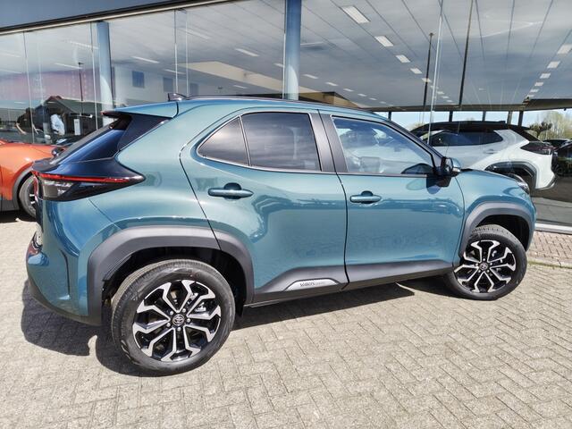 Toyota YARIS Cross 1.5 Hybrid 130 Dynamic | Comfort Pack | Sensoren v/a | Stoelverw