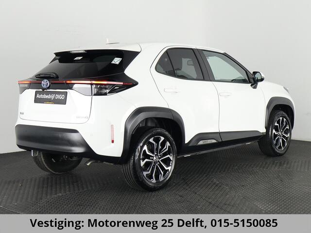 Toyota YARIS Cross 1.5 HYBRIDE DYNAMIC LUXERY BITONE GARANTIE 4-2032 * BLIND SPOT . NAVI.CAMERA. PDC V+A.