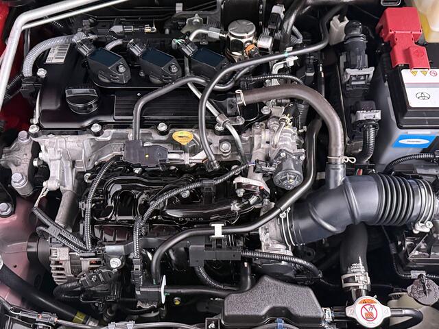 Toyota YARIS 1.5 VVT-i Dynamic | Apple CarPlay / Android Auto (Navigatie) |