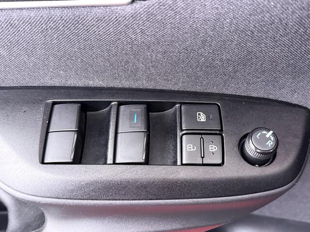 Toyota YARIS 1.5 VVT-i Dynamic | Apple CarPlay / Android Auto (Navigatie) |