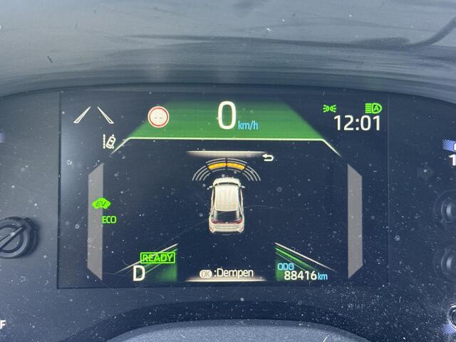 Toyota YARIS Cross 1.5 Hybrid Adventure Parkeersensoren V+A | Blind spot monitor | 18 inch | Climate control