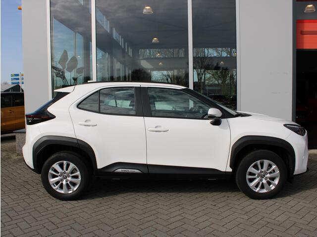 Toyota YARIS Cross 1.5 Hybrid Active Automaat, Multimediasysteem, Parkeercamera, Cruise control, Climate control