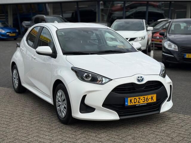 Toyota YARIS 1.5 HYBRID CAMERA NAVI