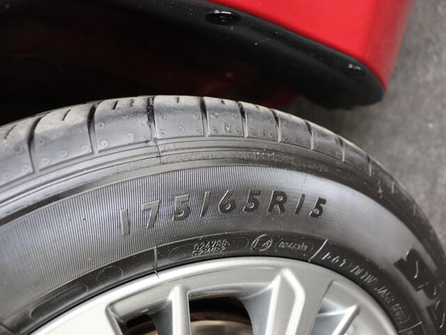 Toyota YARIS 1.5 Hybrid Dynamic | NL Auto | Dealeronderhouden |