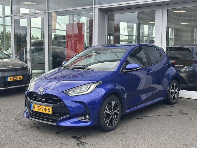 Toyota YARIS 1.5 Hybrid 115 Dynamic Blind spot monitor | Parkeersensoren V+A | Climate control | Keyless entry