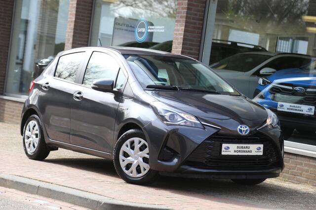 Toyota YARIS 1.5 Hybrid Active Navi Camera
