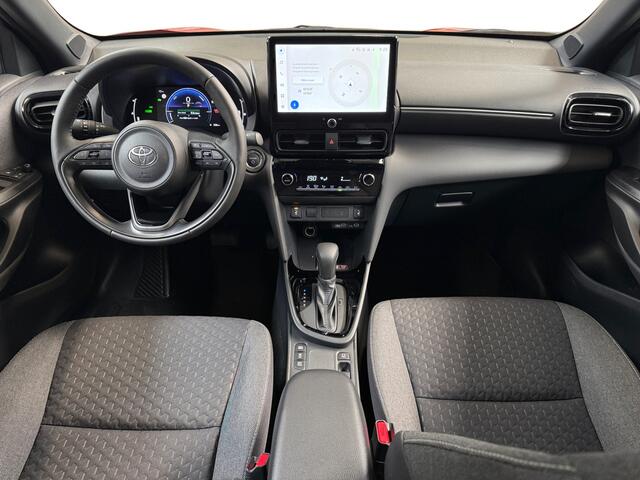 Toyota YARIS Cross 1.5 Hybrid 130 Dynamic I Direct leverbaar I Stoel en Stuurverwarming I Dodehoekdetectie I Camera