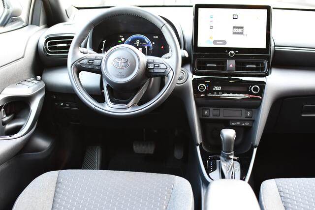 Toyota YARIS Cross 1.5 Hybrid 115 First Edition Automaat 116Pk | Comfort Pack | Apple Carplay / Android Auto | Dodehoekdetectie | BTW-auto |