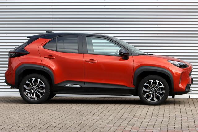 Toyota YARIS Cross 1.5 Hybrid Spicy Edition Bi-Tone
