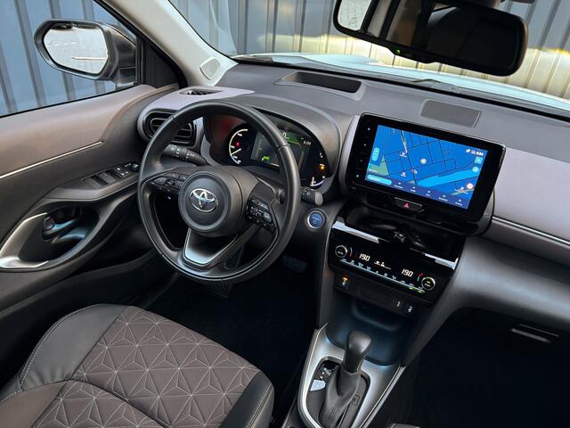 Toyota YARIS Cross 1.5 Hybrid Executive | Bi-Tone | Trekhaak | Head Up | Dodehoek Sensoren | Prijs Rijklaar!!