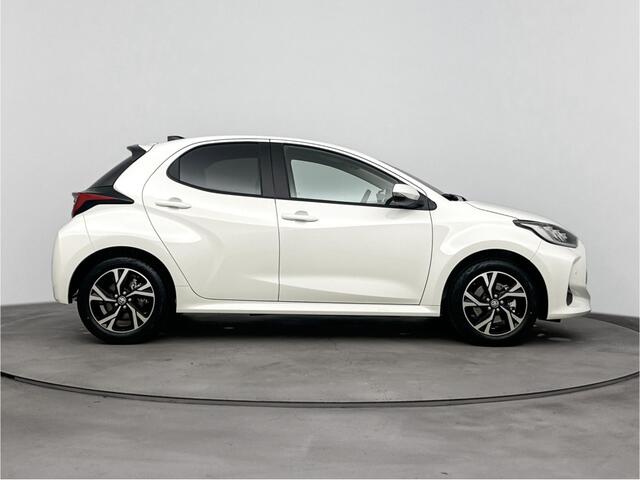 Toyota YARIS 1.5 Hybrid 115 Dynamic incl Comfortpakket || nu inclusief ¤ 3.600,- korting ||