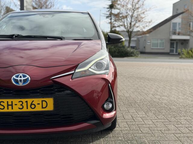 Toyota YARIS 1.5 Hybrid Bi-Tone