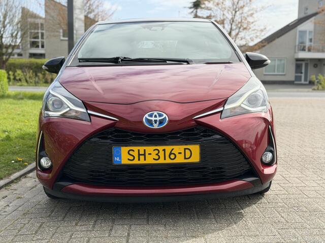 Toyota YARIS 1.5 Hybrid Bi-Tone