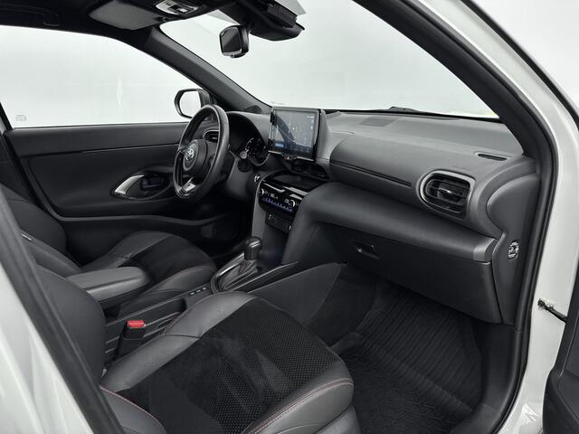 Toyota YARIS Cross 1.5 Hybrid GR Sport Limited | Stoelverwarming | Blind Spot |