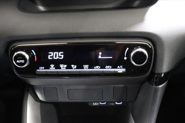 Toyota YARIS 1.5 Hybrid 115 Comfort, Nieuw en direct leverbaar met ¤3.500,- voordeel!