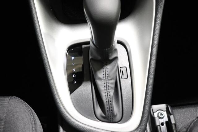 Toyota YARIS 1.5 Hybrid 115 Active, Nieuw en direct leverbaar met ¤3.500,- voordeel!