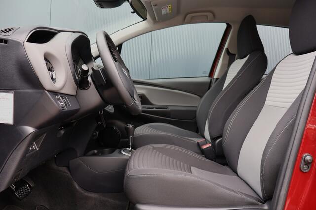 Toyota YARIS 1.5 VVT-i Active Automaat | 112pk | NAP | Camera | Cruise Control | Climate Control | 1e eigenaar!