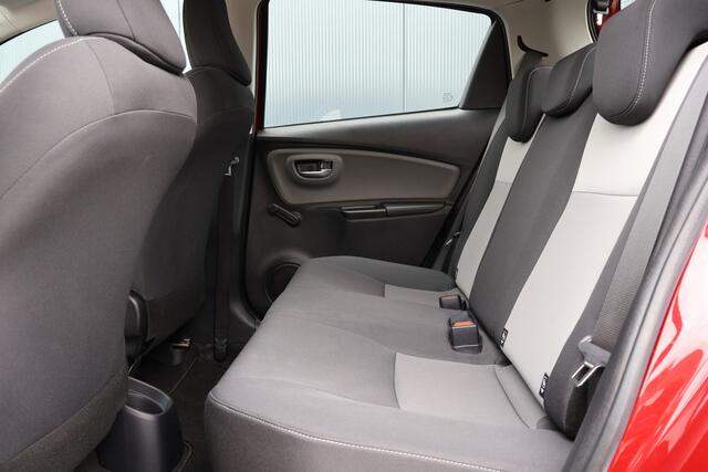 Toyota YARIS 1.5 VVT-i Active Automaat | 112pk | NAP | Camera | Cruise Control | Climate Control | 1e eigenaar!