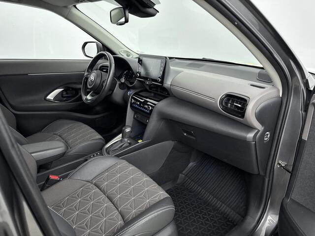 Toyota YARIS Cross 1.5 Hybrid Executive | PDC | 360° Camera | Navigatie | Stuur-Stoelverwarming |