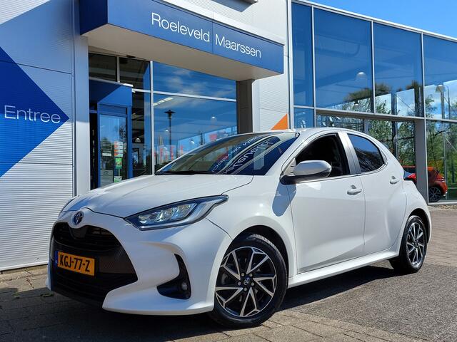 Toyota YARIS 1.5 Hybrid Dynamic | Apple Carplay+Android Auto | Clima | Adap.Cruise | Led Koplampen | Rijstrook+Licht+Regensensor | Achteruitrijcamera | Stoelverwarming | Mistlampen | Privacy Glass |16''lm