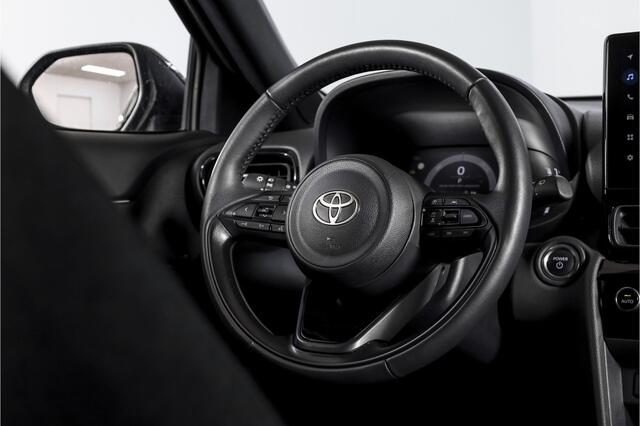 Toyota YARIS Cross 1.5 Hybrid 115 Dynamic | Dig.Cockpit | Adapt.Cruise | Stoel-+stuurverwarming | Camera | PDC | NAV+App.Connect | Auto.Airco | LM 17" | 4662