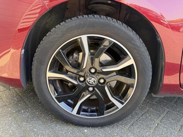 Toyota YARIS 1.5 Hybrid Bi-Tone Plus | Panoramadak | Navigatie | Camera | Climate Control |