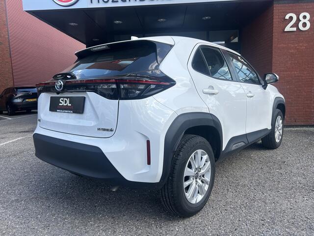 Toyota YARIS Cross 1.5 Hybrid Comfort // LED // APPLE CARPLAY / ANDROID AUTO // ADAPTIVE CRUISE // CLIMA // CAMERA