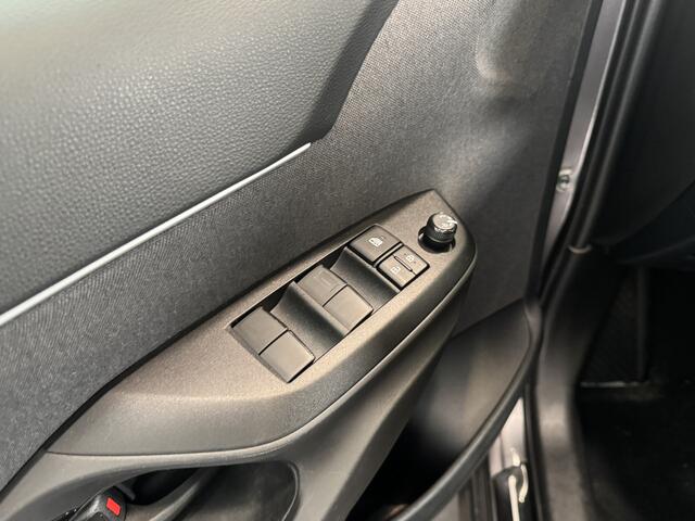 Toyota YARIS Cross 1.5 Hybrid 115 First Edition | Winter Pack | Carplay |