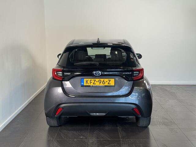 Toyota YARIS 1.5 Hybrid 115 Dynamic | Navigatie | Parkeersensoren | Stoelverwarming |