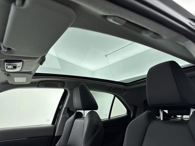 Toyota YARIS Cross 1.5 Hybrid Executive Limited | Panoramadak | Stoelverwarming | Navigatie |