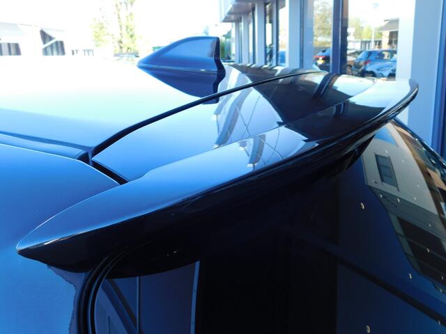 Toyota YARIS 1.5 Hybrid Dynamic Bi-Tone | Apple Carplay Android Auto